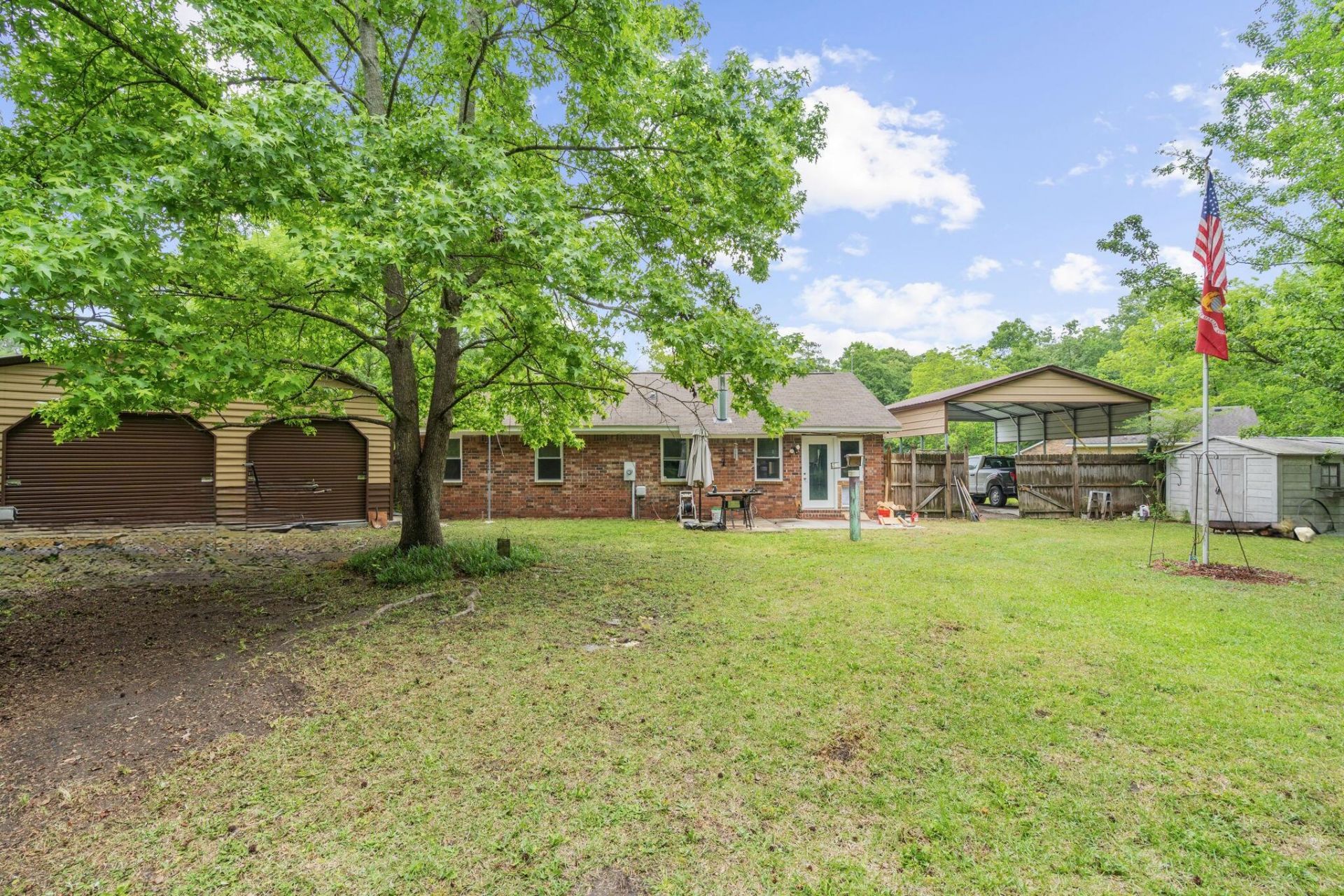 102 Nancy Lane Photo 24