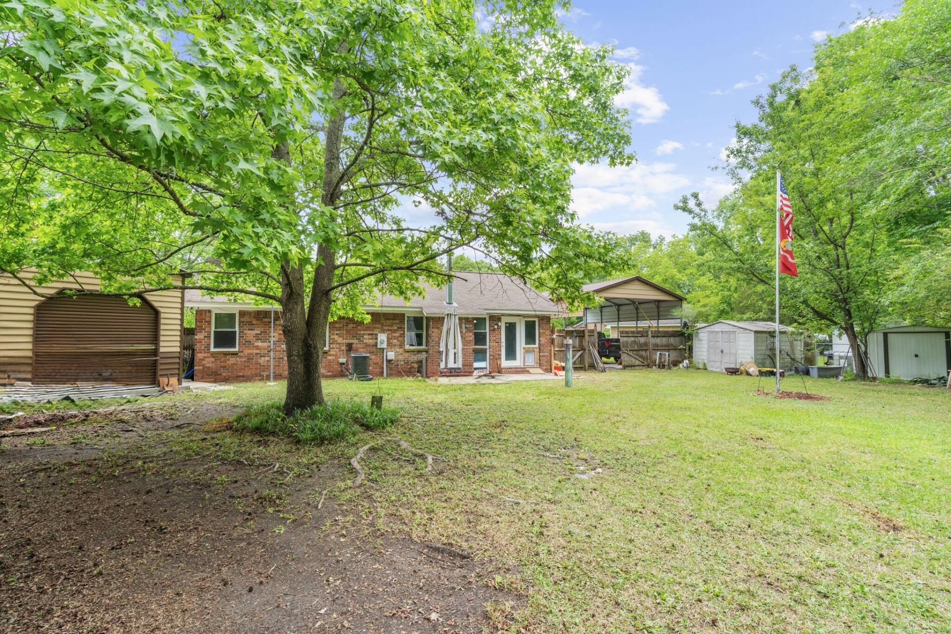 102 Nancy Lane Photo 25