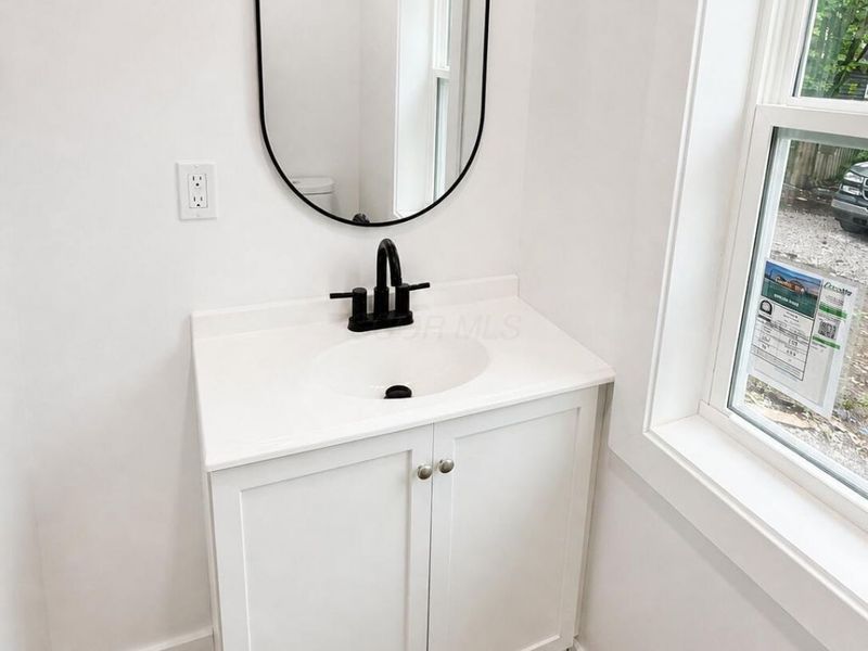 411 Saint Clair Avenue, Unit 409, Columbus, OH 43203 Photo 7