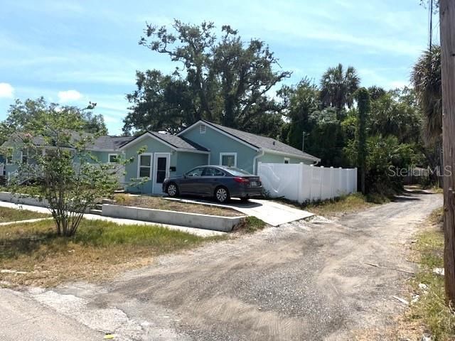 1931 10th Street S, Saint Petersburg, FL 33705 Photo