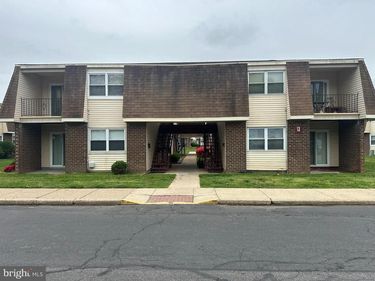 13 2 FLORENCE TOLLGATE, FLORENCE, NJ 08518