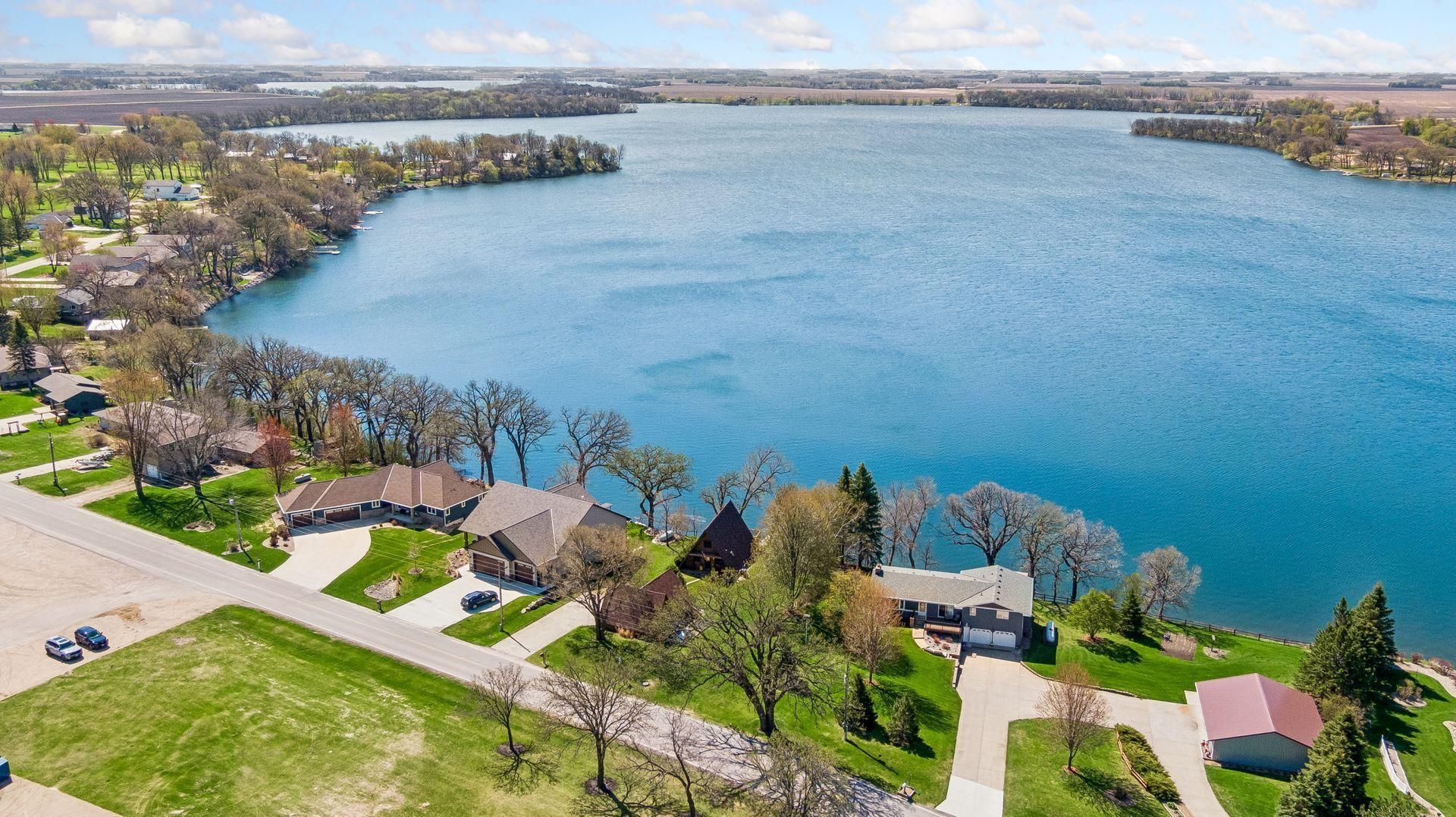 55077 County Road 38 , Buffalo Lake, MN 55314