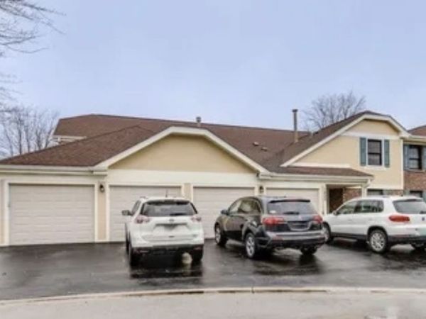 1022 Boxwood Court, Unit A1, Wheeling, IL 60090