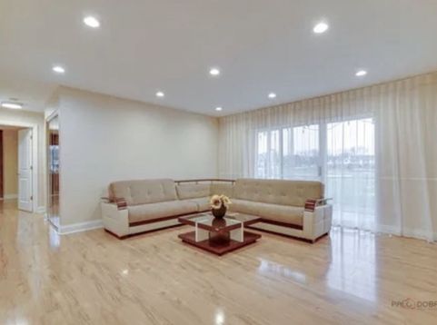 Main Photo