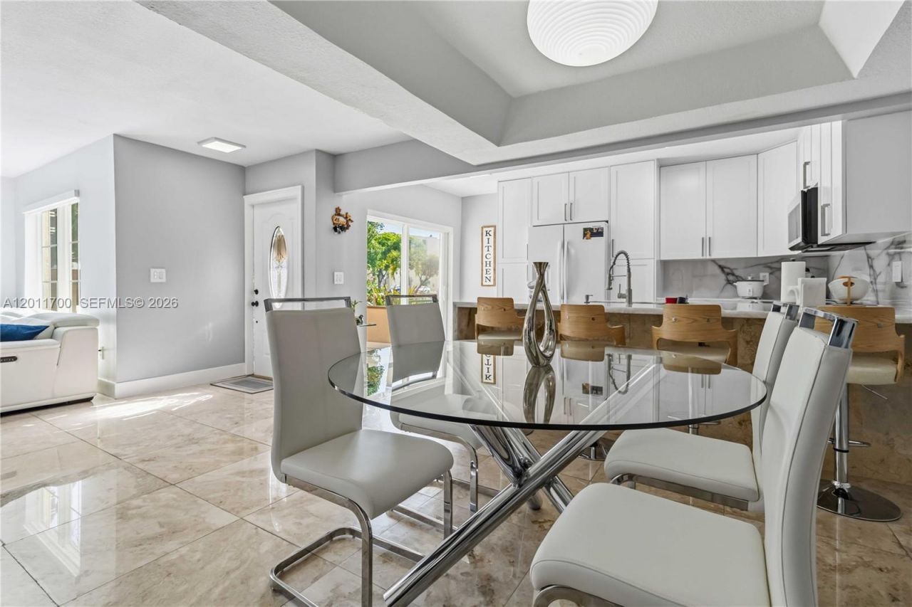 11880 SW 19th Ln, Unit 165, Miami, FL 33175 Photo