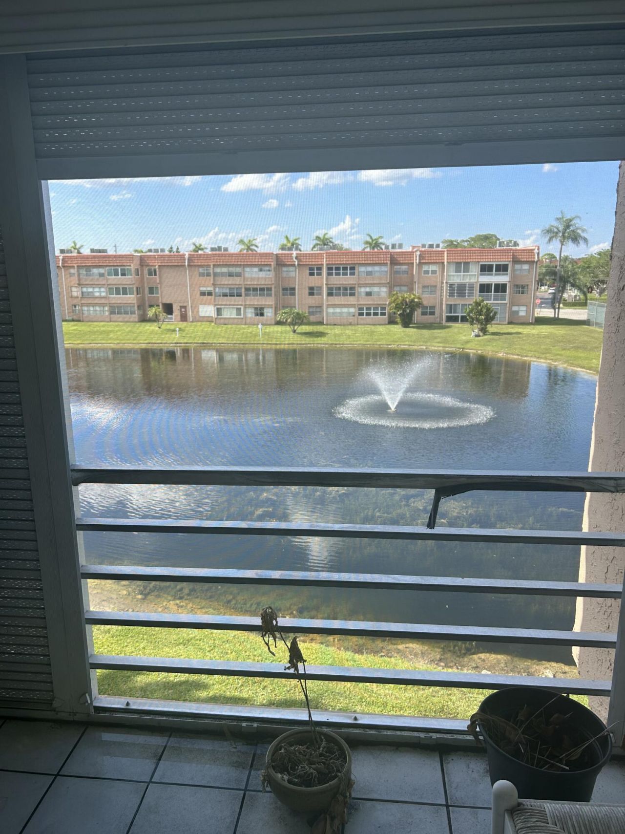 9620 Sunrise Lakes Boulevard, Unit 304, Sunrise, FL 33322 Photo