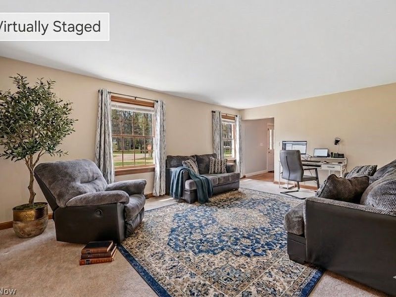 658 Burning Oaks Drive NE, Warren, OH 44484 Photo 8
