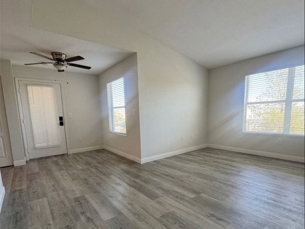 5055 W Hacienda Avenue, Unit 2104, Las Vegas, NV 89118