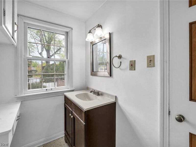 91 E 212th Street, Euclid, OH 44123 Photo 29
