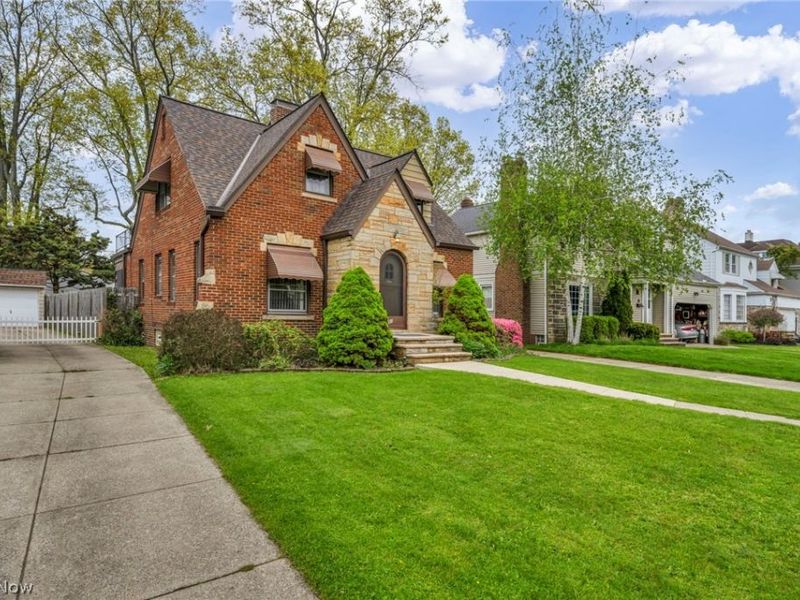 91 E 212th Street, Euclid, OH 44123 Photo 3
