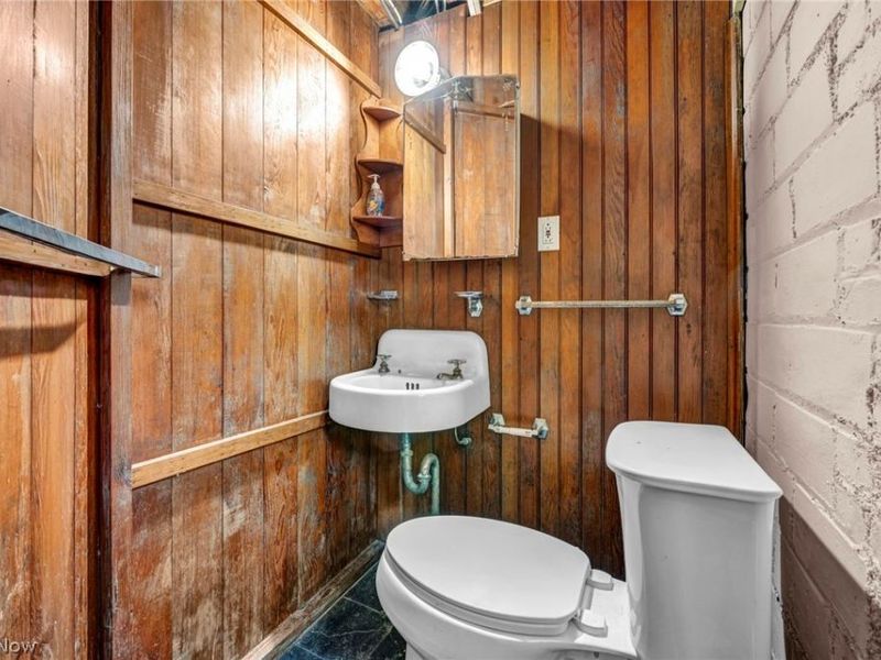 91 E 212th Street, Euclid, OH 44123 Photo 35