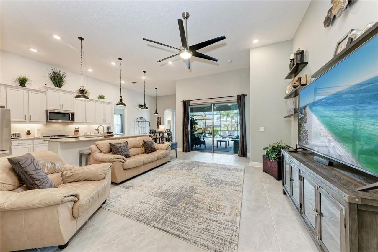 5811 Campina Place, Palmetto, FL 34221 Photo