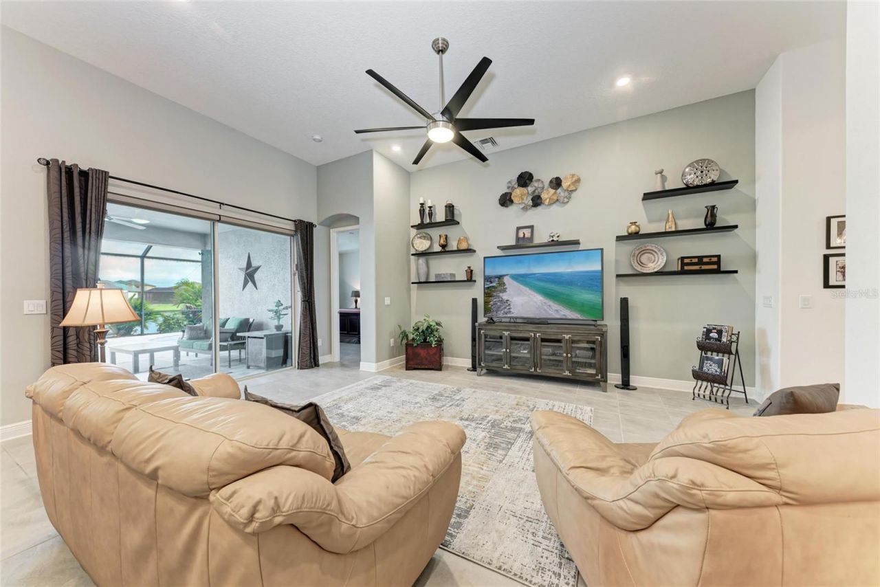 5811 Campina Place, Palmetto, FL 34221 Photo
