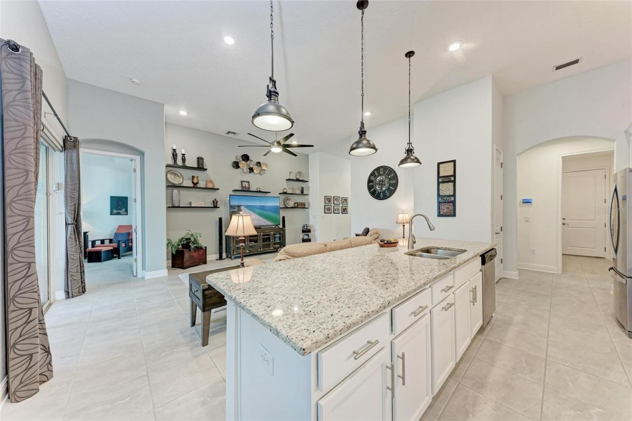 5811 Campina Place, Palmetto, FL 34221 Photo
