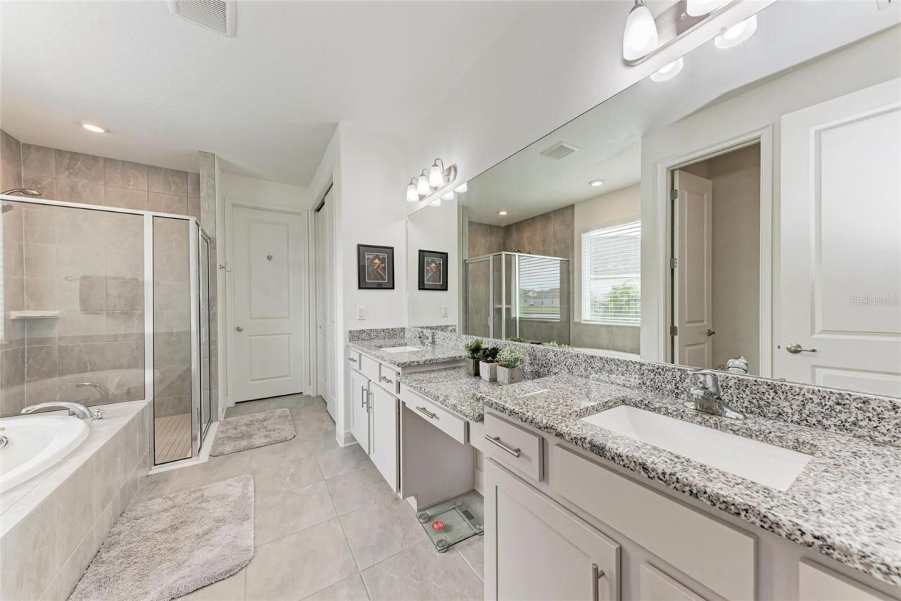 5811 Campina Place, Palmetto, FL 34221 Photo