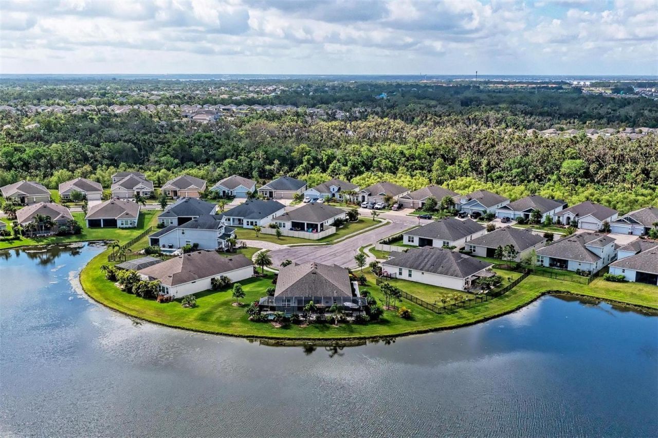 5811 Campina Place, Palmetto, FL 34221 Photo