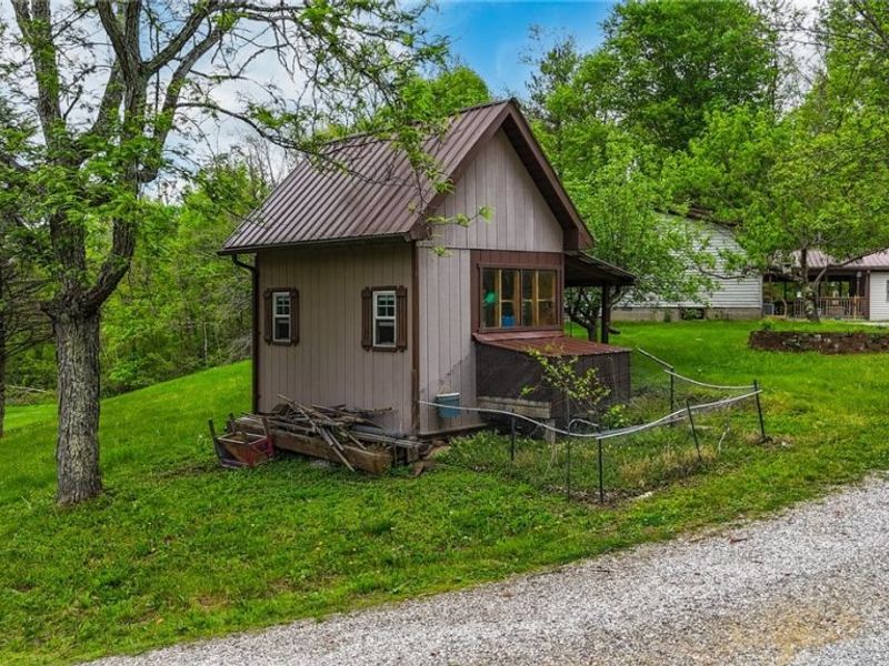 50 Dalzell Road, Whipple, OH 45788 Photo 9