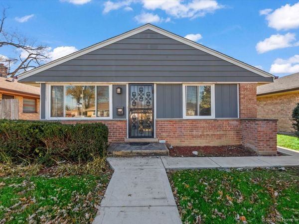 3304 Wilcox Avenue , Bellwood, IL 60104