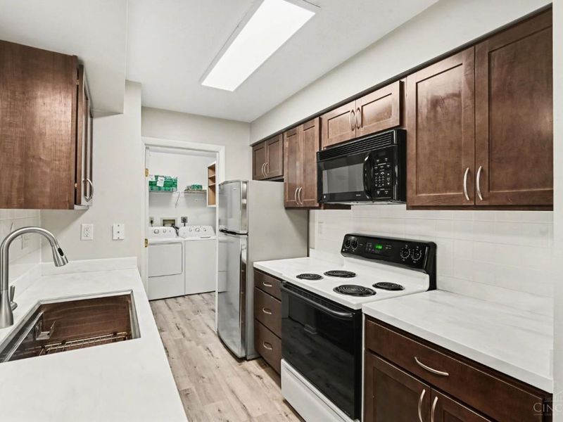 5982 Meadowcreek Drive, Unit 2, Miami Twp, OH 45150 Photo 4