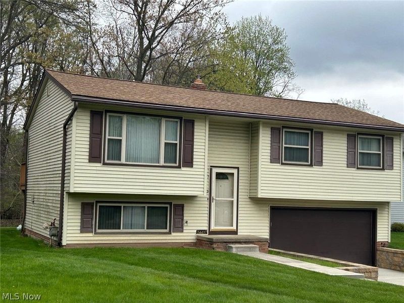 24437 Ridgeline, Bedford Heights, OH 44146 Photo 3