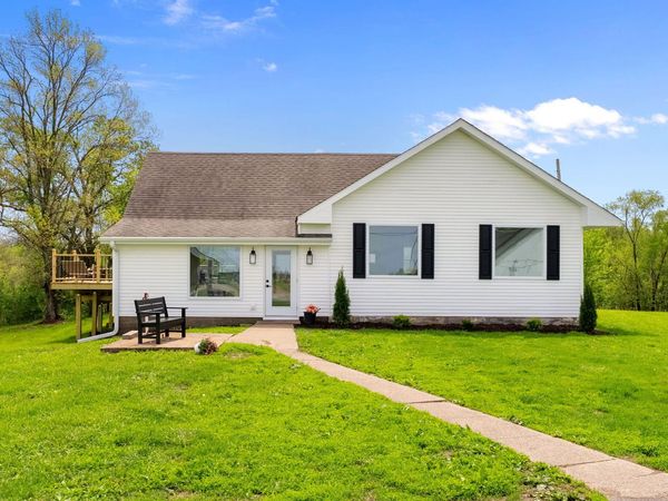 21202 180TH, Mediapolis, IA 61204