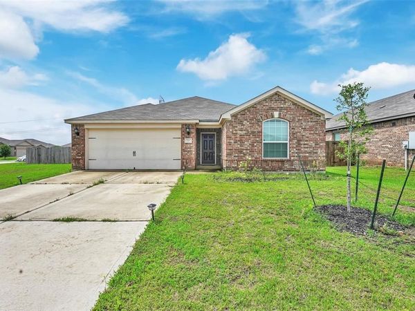 170 Kennedy Drive, Venus, TX 76084