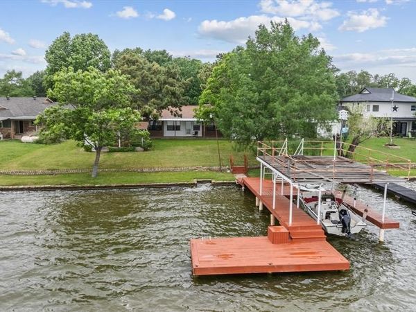 3905 Winding Way, Granbury, TX 76049