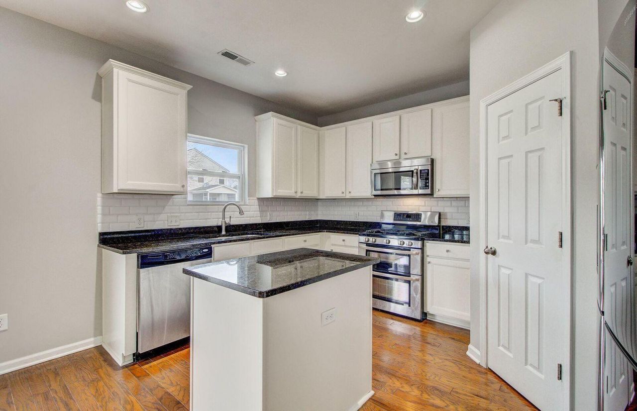 3130 Cold Harbor Way Photo 7