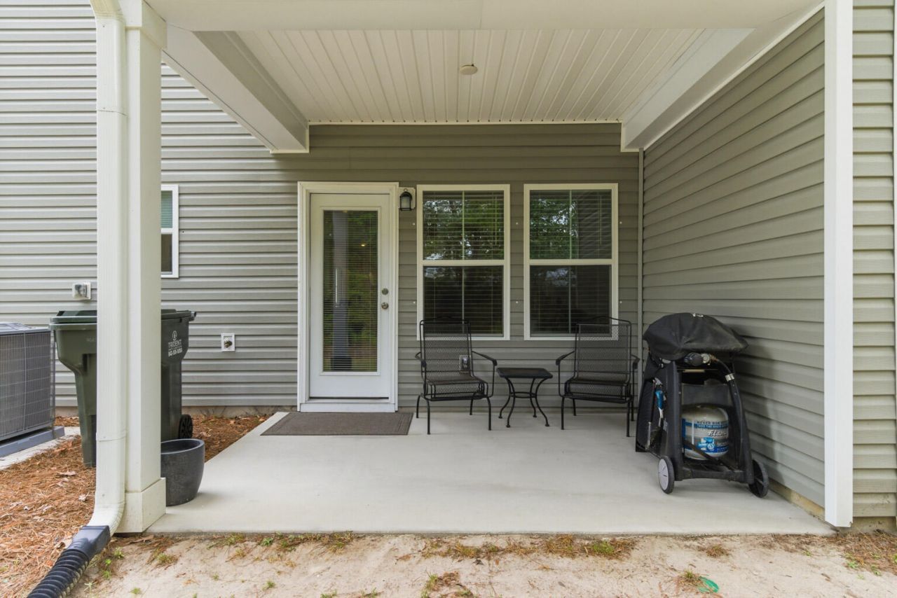 8010 Reagan Way Photo 31