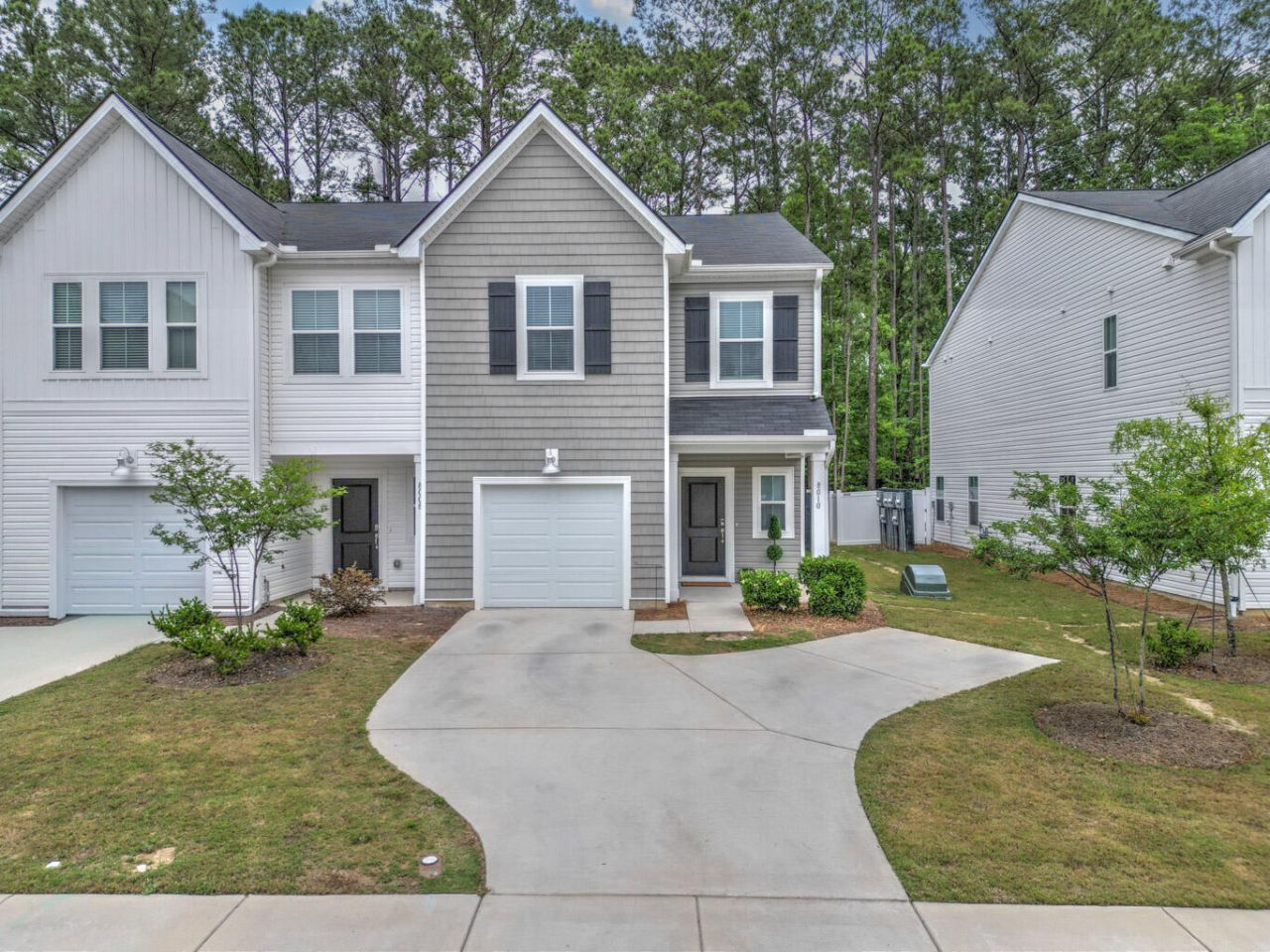 8010 Reagan Way Photo 35