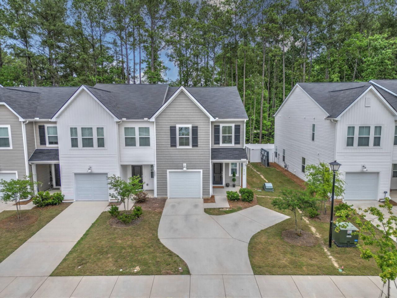 8010 Reagan Way Photo 37