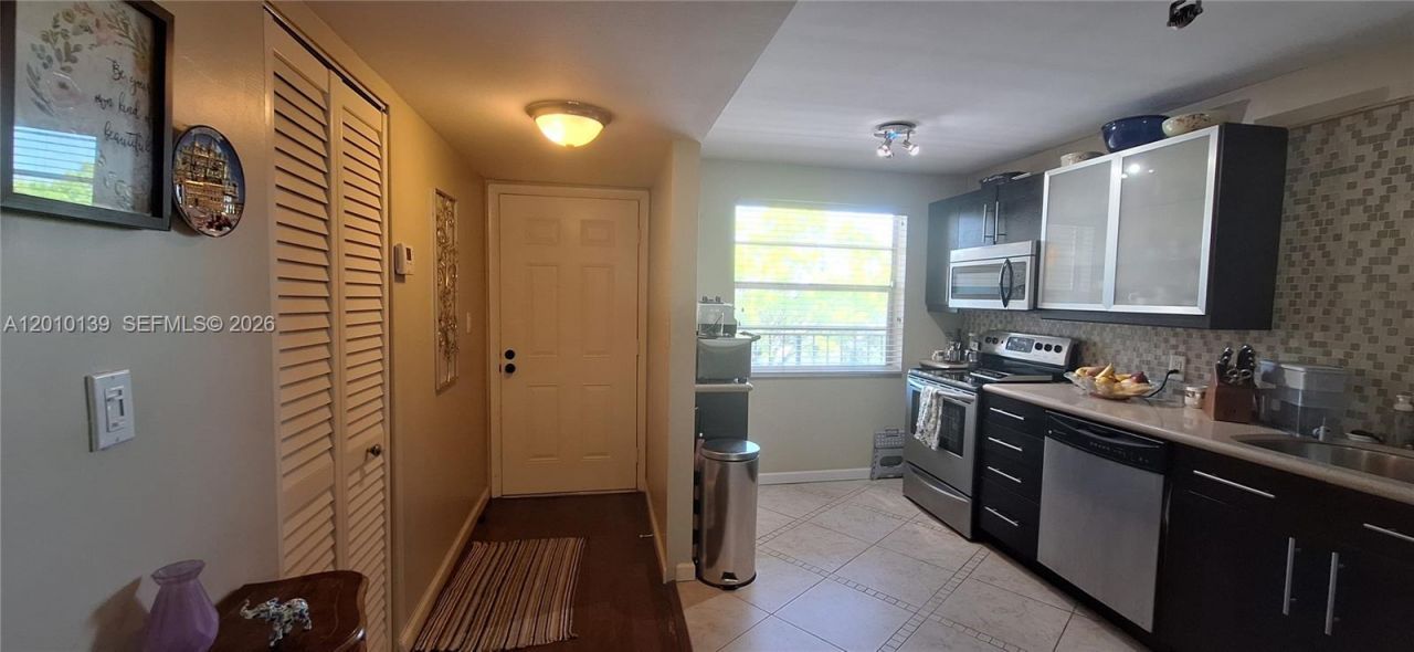 3000 NW 48th Ter, Unit 320, Lauderdale Lakes, FL 33313 Photo
