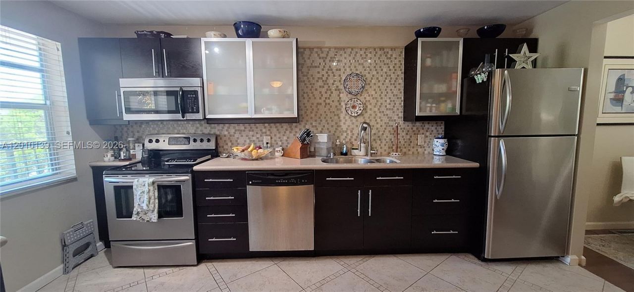 3000 NW 48th Ter, Unit 320, Lauderdale Lakes, FL 33313 Photo