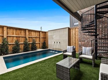 1852 Mecca Street, Dallas, TX 75206