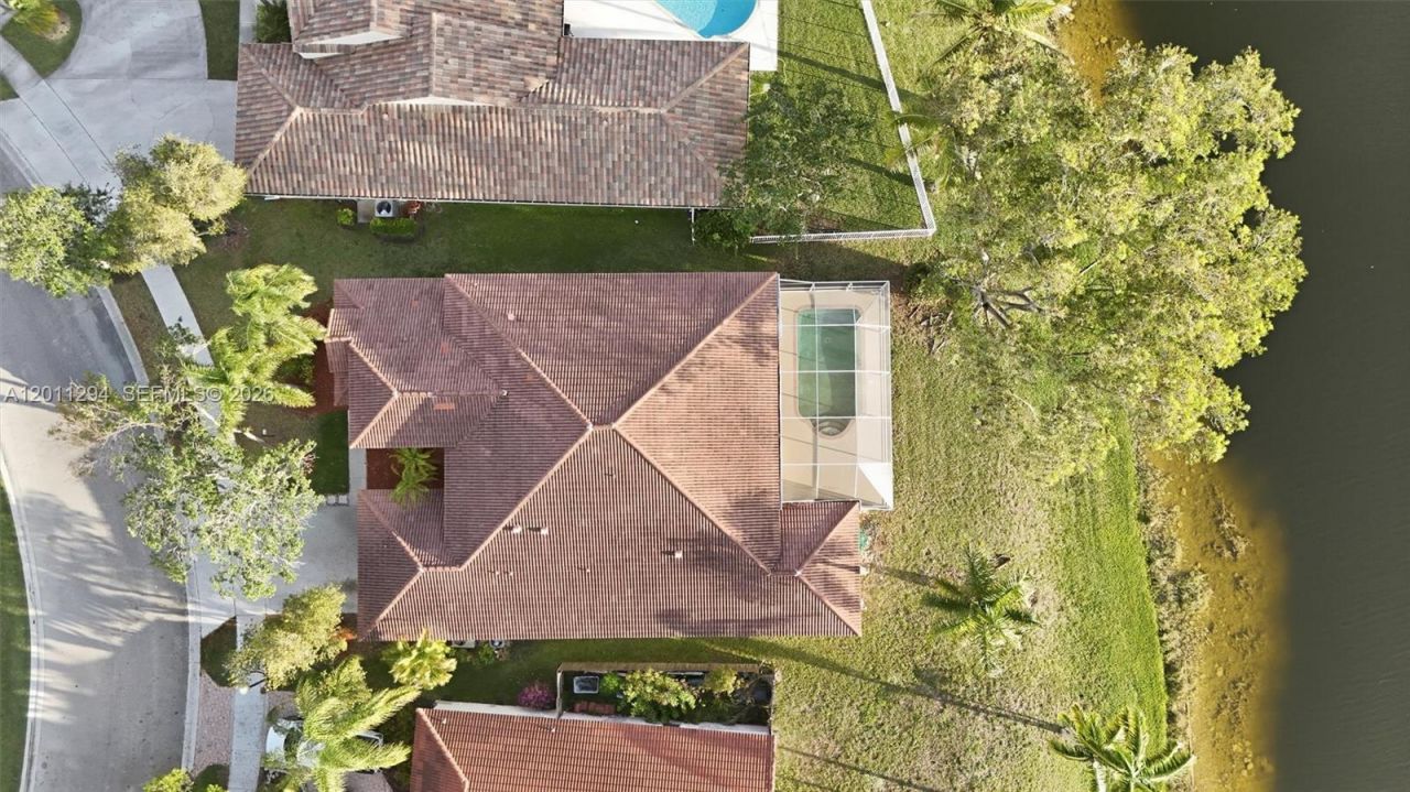 727 Lake Blvd, Weston, FL 33326 Photo