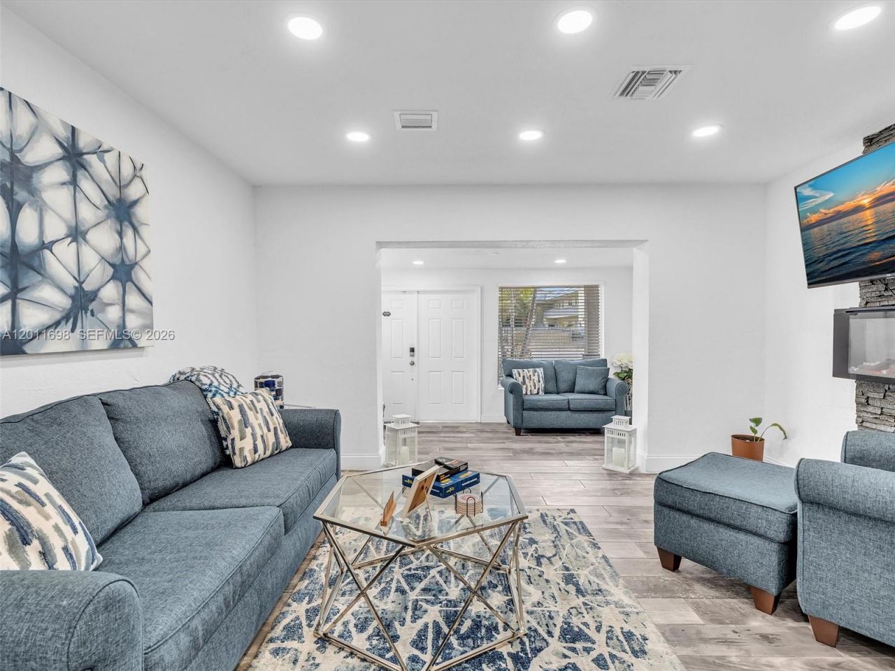 100 NW 8th Ave , Hallandale Beach, FL 33009 Photo