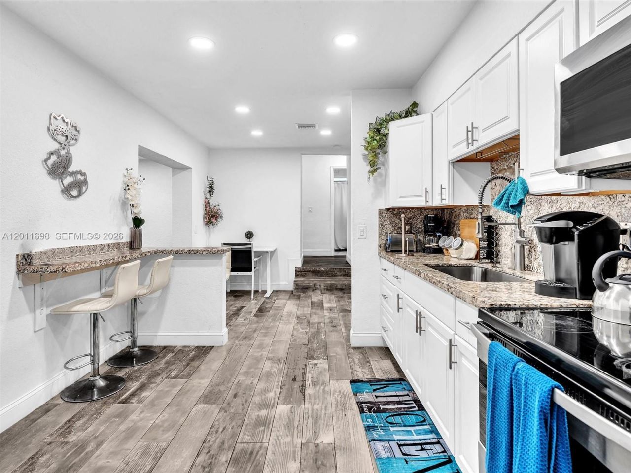 100 NW 8th Ave , Hallandale Beach, FL 33009 Photo
