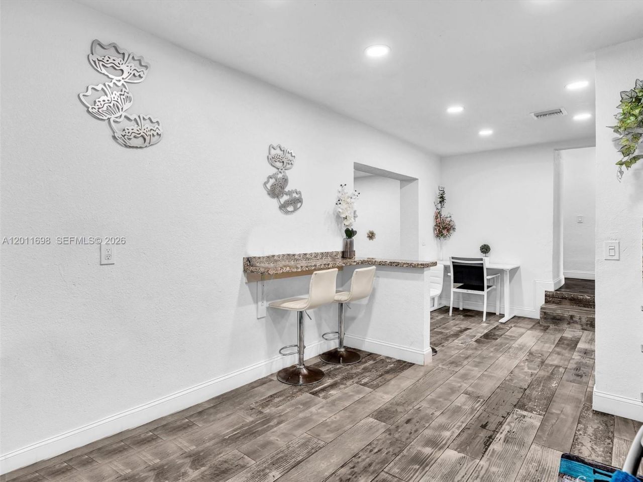 100 NW 8th Ave , Hallandale Beach, FL 33009 Photo