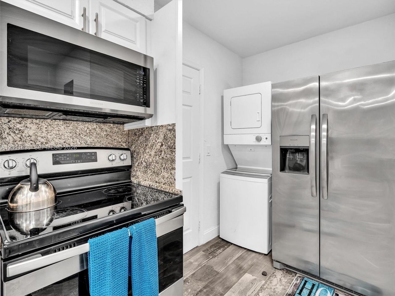100 NW 8th Ave , Hallandale Beach, FL 33009 Photo
