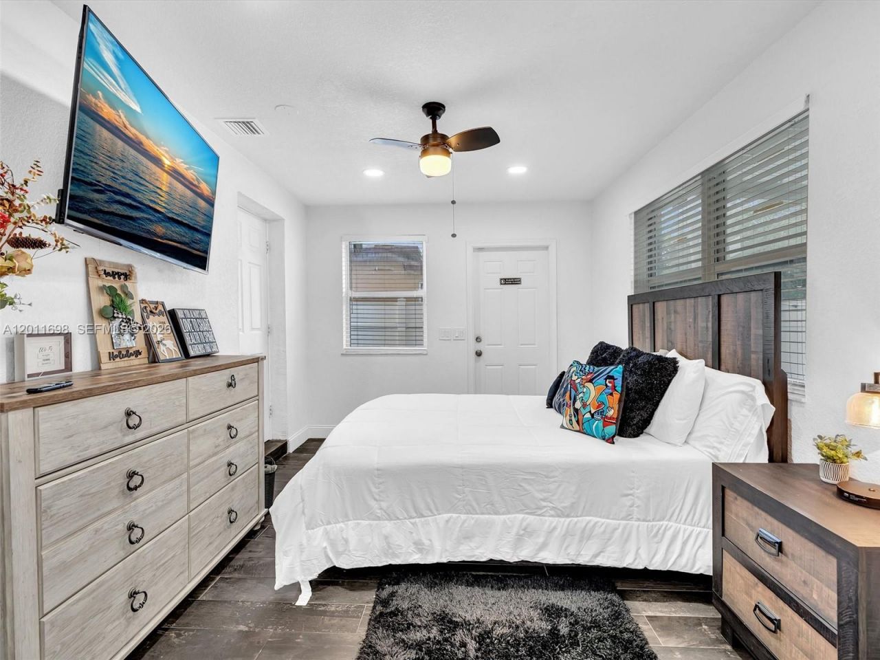 100 NW 8th Ave , Hallandale Beach, FL 33009 Photo