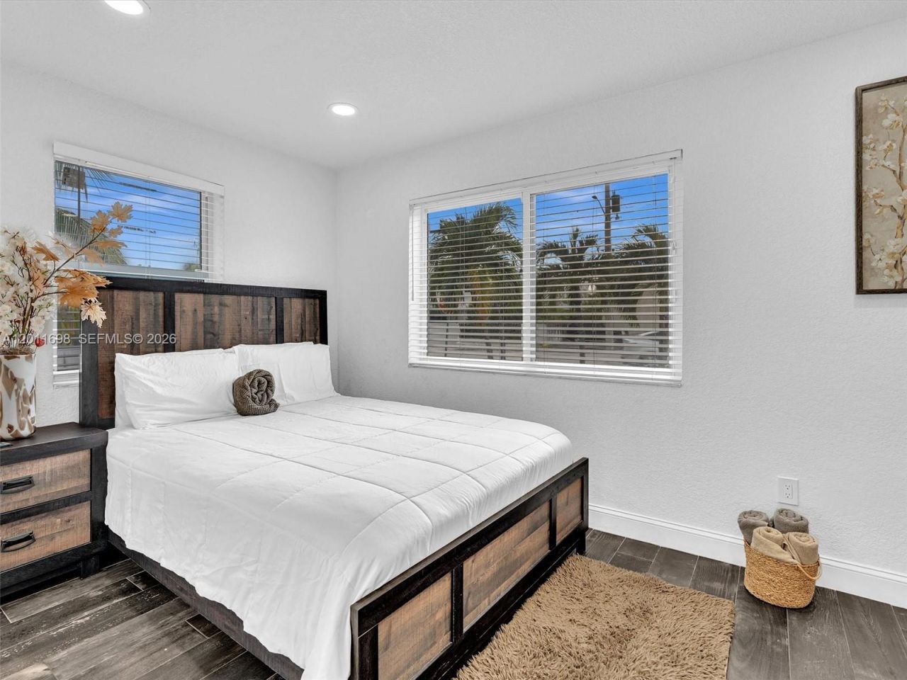 100 NW 8th Ave , Hallandale Beach, FL 33009 Photo