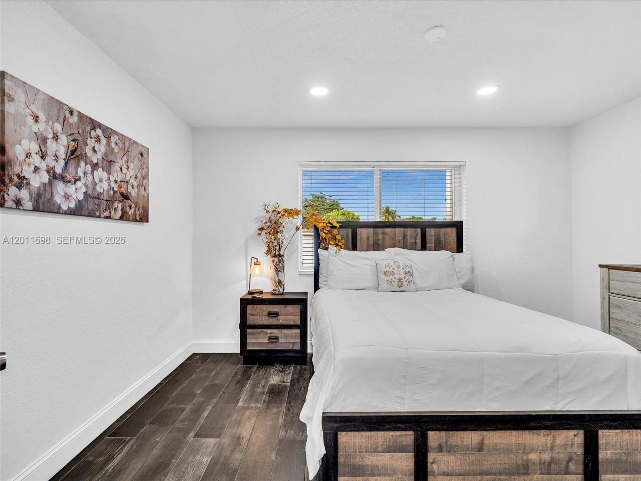 100 NW 8th Ave , Hallandale Beach, FL 33009 Photo
