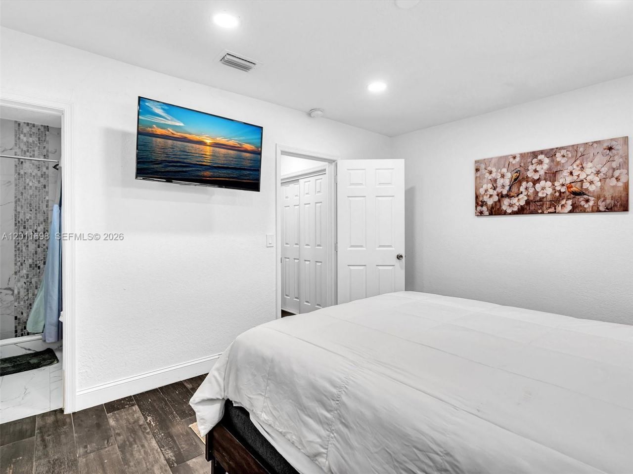 100 NW 8th Ave , Hallandale Beach, FL 33009 Photo