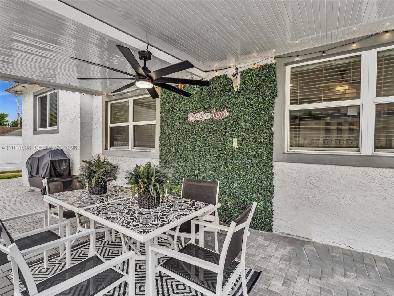 100 NW 8th Ave , Hallandale Beach, FL 33009 Photo