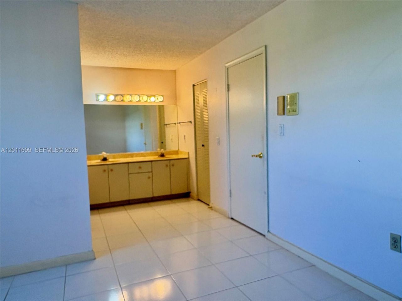 6700 SW 104th Ct, Miami, FL 33173 Photo