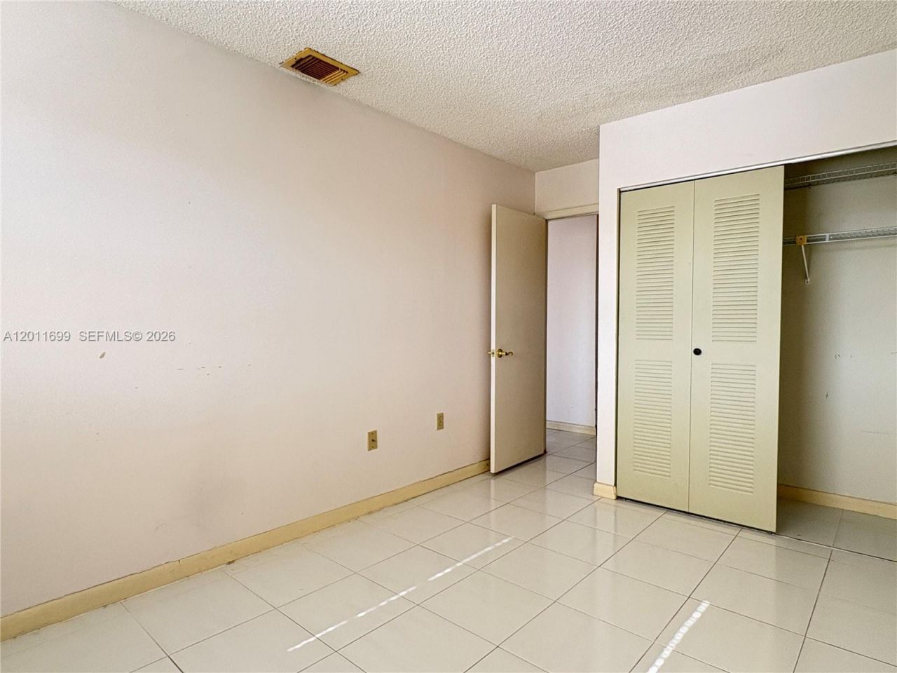 6700 SW 104th Ct, Miami, FL 33173 Photo