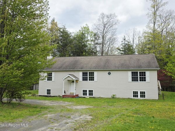 10 Lena Lane, Cairo, NY 12413