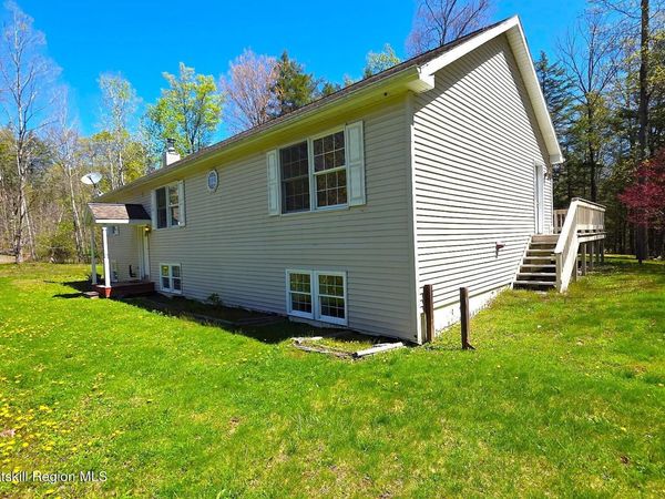 10 Lena Lane, Cairo, NY 12413