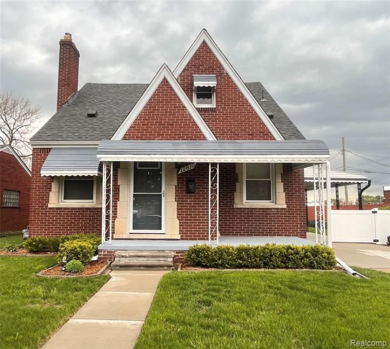 12810 Balsam Street, Southgate, MI 48195 Main Photo