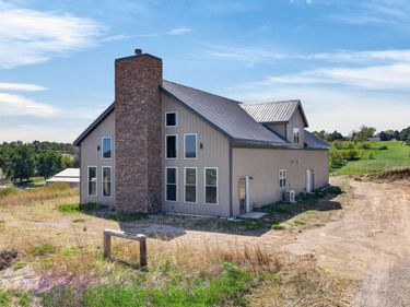 55282 237TH Street, GLENWOOD, IA 51534